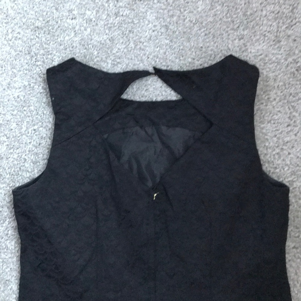NEW Listing! LBD with cut-out back Detail! - Picture 5 of 5